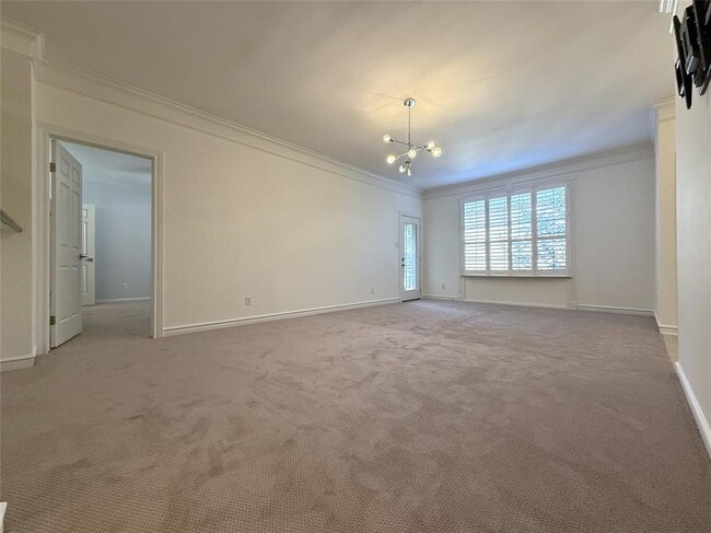 Building Photo - 2700 Revere St