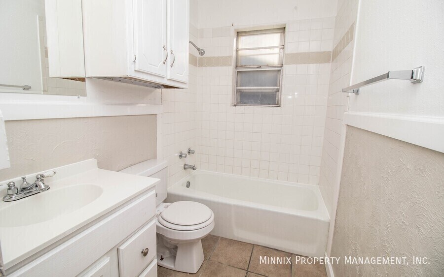 Building Photo - 4825 53rd St