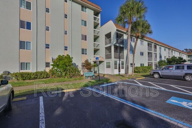 Building Photo - 801 83rd Ave N