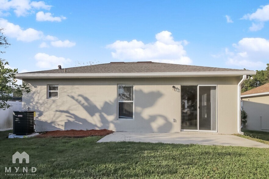 Building Photo - 16926 Corner Bay Ct