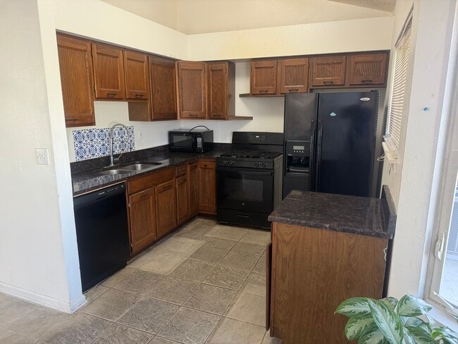 Building Photo - 1009 Pheasant Run Ln