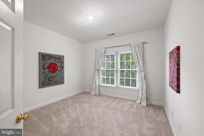 Building Photo - 5015 Waple Ln
