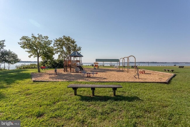Building Photo - 607 Ridge Dr