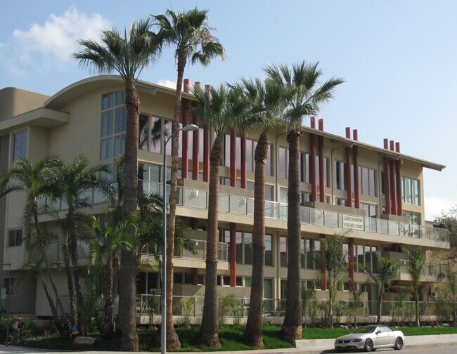 Primary Photo - 4400 Irvine Ave