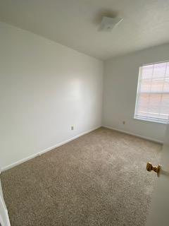 Building Photo - 98 Andrea Dr