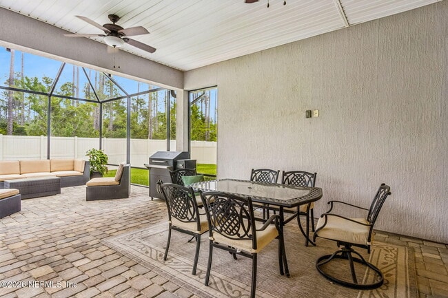 Building Photo - 209 Manor Ln