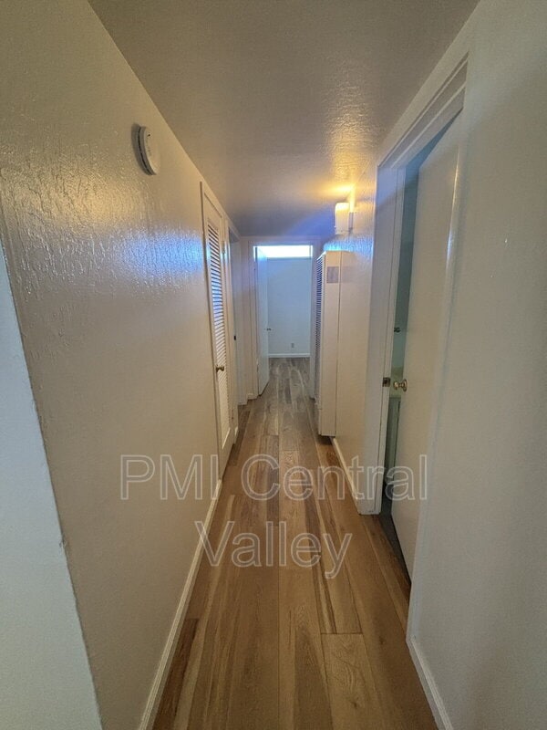 Building Photo - 944 Bridgewood Way