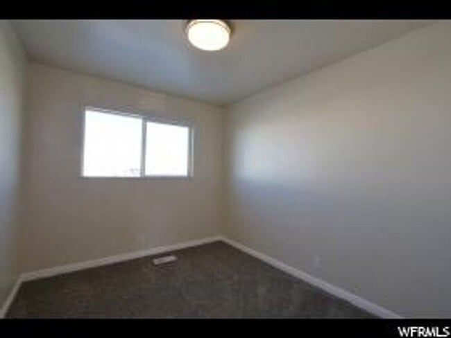 Building Photo - Beautifully Renovated Duplex in Salt Lake City