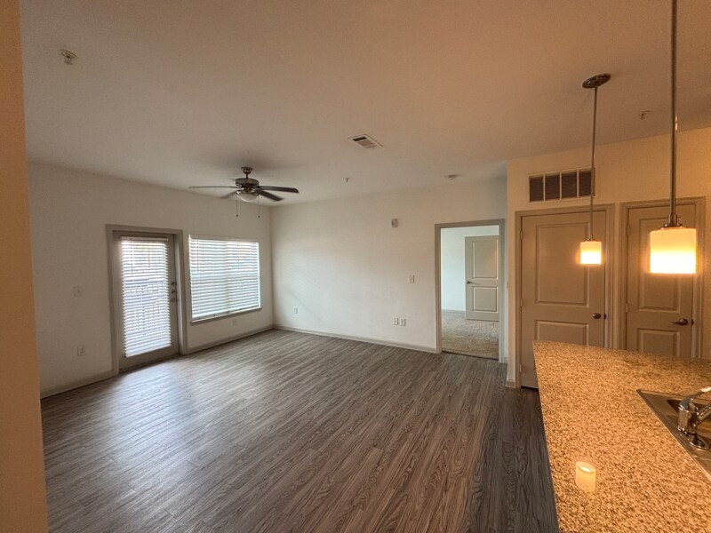 Building Photo - 1271 Sadler Drive