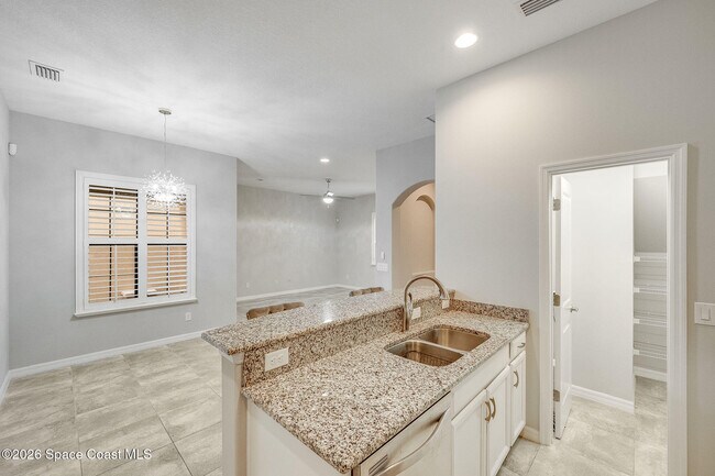 Building Photo - 8870 Napolo Dr