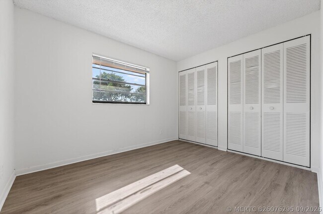 Building Photo - 9401 NW 49th Pl