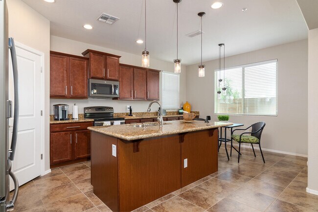 Building Photo - 9179 W Dreyfus Dr