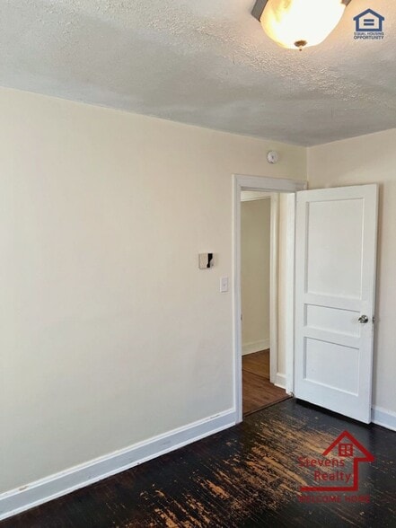 Building Photo - 316 Harrington Ave