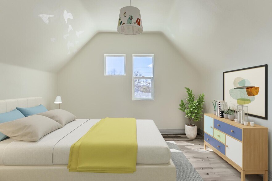 Building Photo - Striking Whittier Victorian home with full...