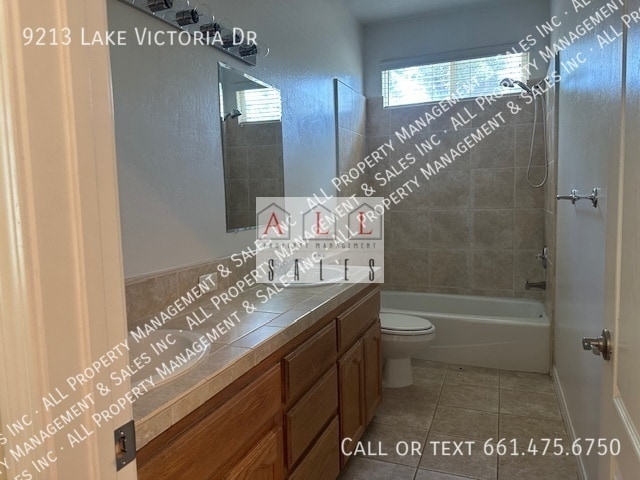 Building Photo - 9213 Lake Victoria Dr