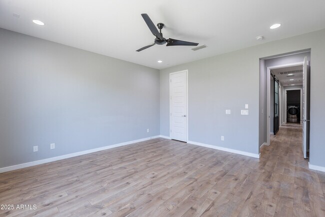 Building Photo - 9570 W Whispering Wind Dr