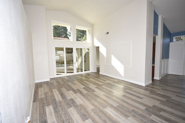 Building Photo - 428 Rockport Cir