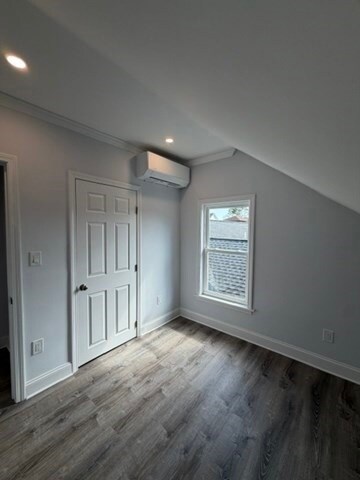 Building Photo - 220 5th St