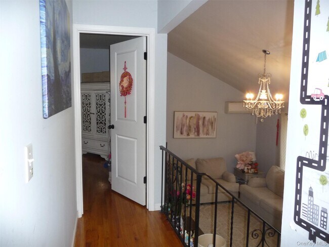 Building Photo - 23 James Rd