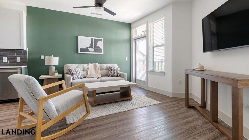 Building Photo - 18111 La Cantera Terrace