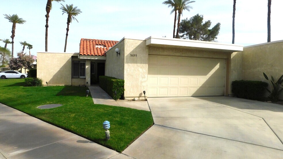 Building Photo - 74193 Santa Rosa Cir