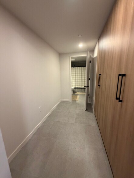 Building Photo - 61 NE 4th St