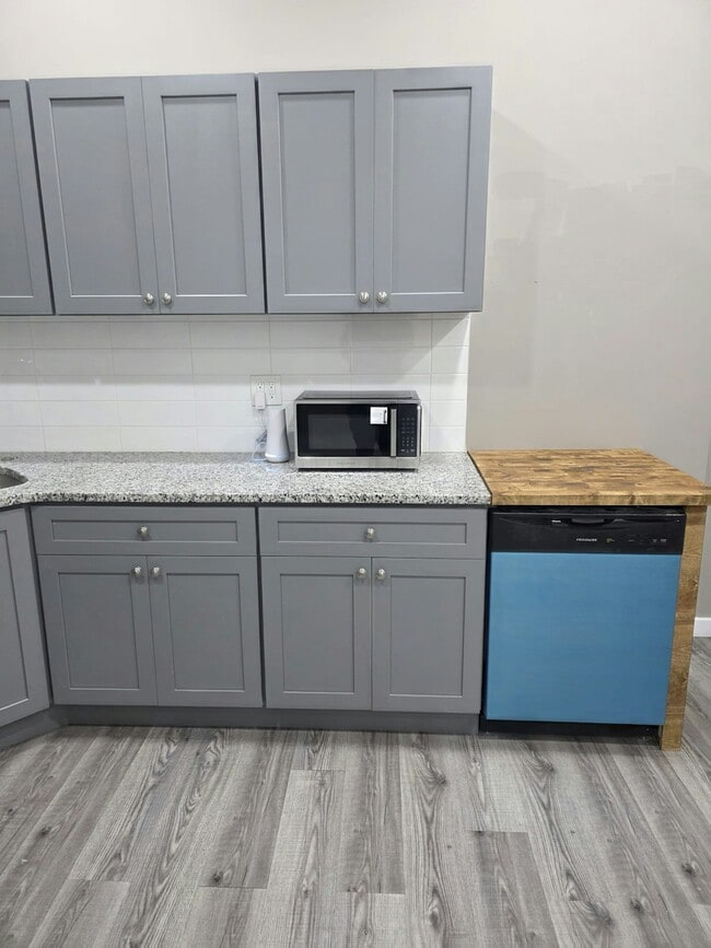 Building Photo - 1218 N 16th St