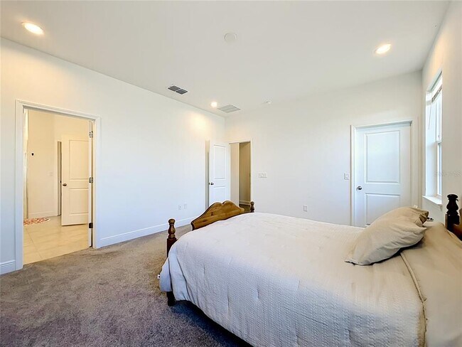 Building Photo - 4485 Davos Dr