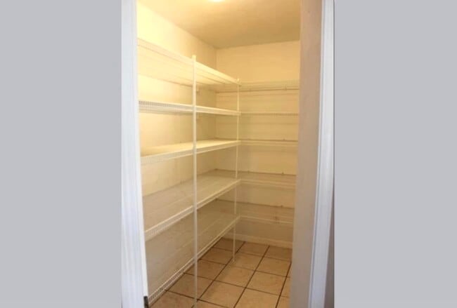 Building Photo - 112 Sequoyah Ct SW