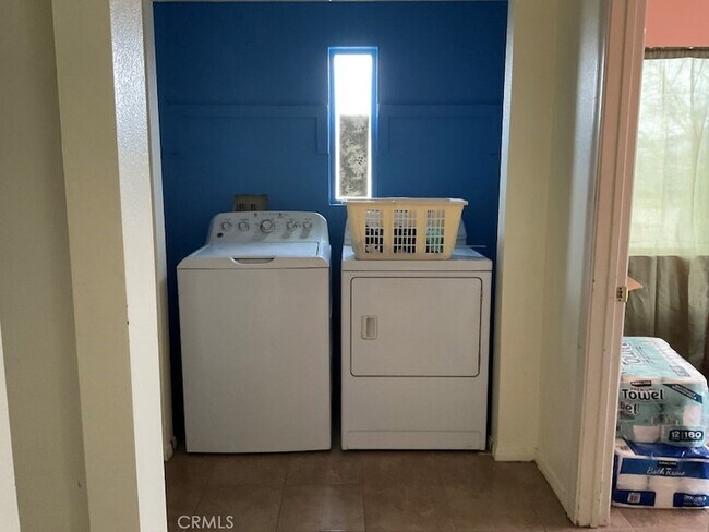 Building Photo - 32322 Amber Rd