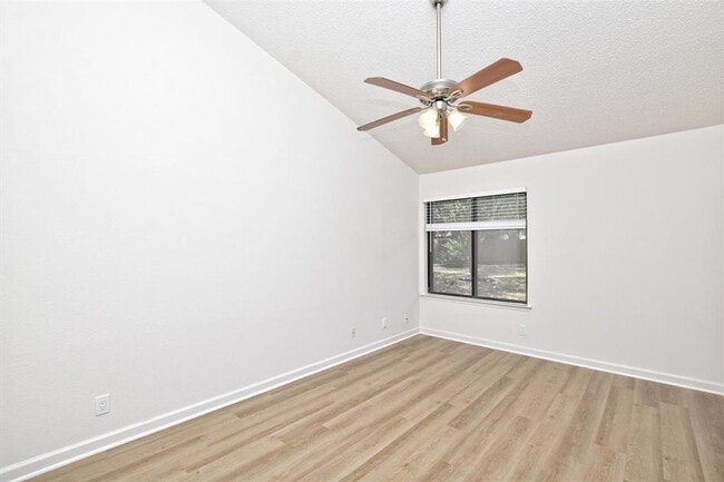 Building Photo - 1305 Elm Forest Dr
