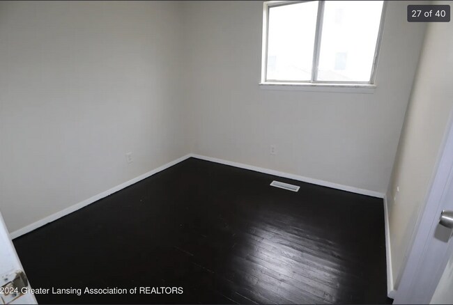 Building Photo - 3720 Malibu Dr