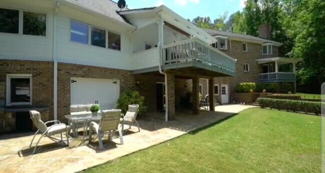 Building Photo - 3291 Garmon Dr