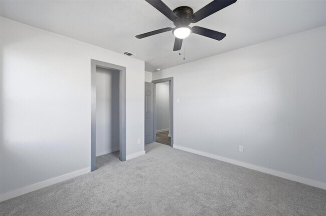 Building Photo - 3922 Rainier St