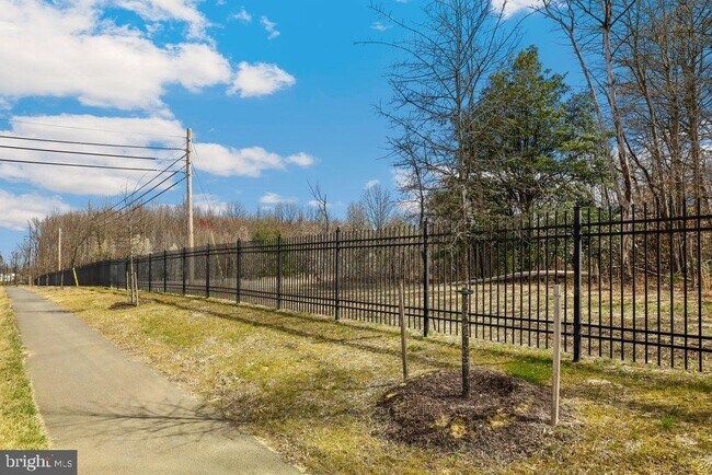 Building Photo - 208 Bottsford Ave