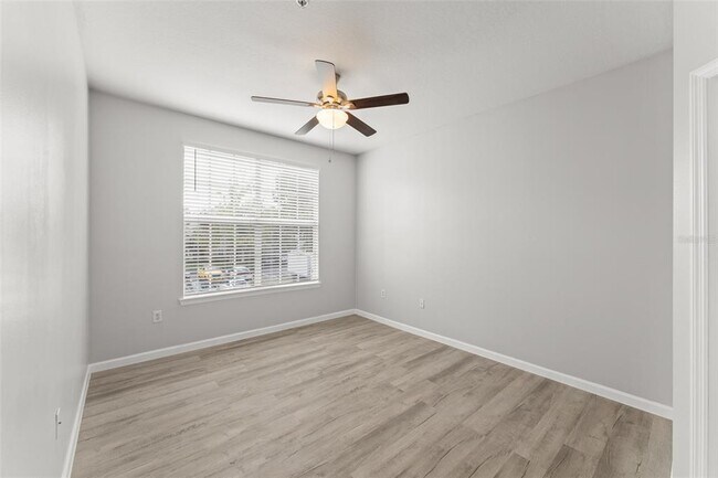 Building Photo - 12825 Madison Pointe Cir