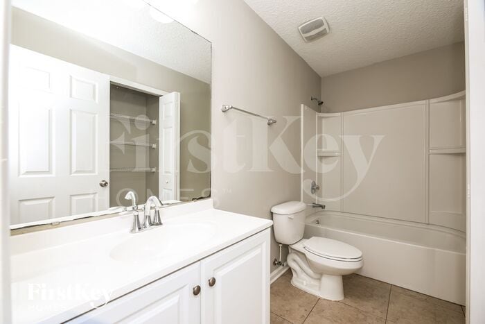 Building Photo - 16312 Tisons Blf Rd