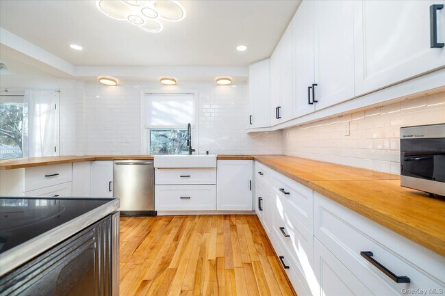 Building Photo - 5 Prospect St