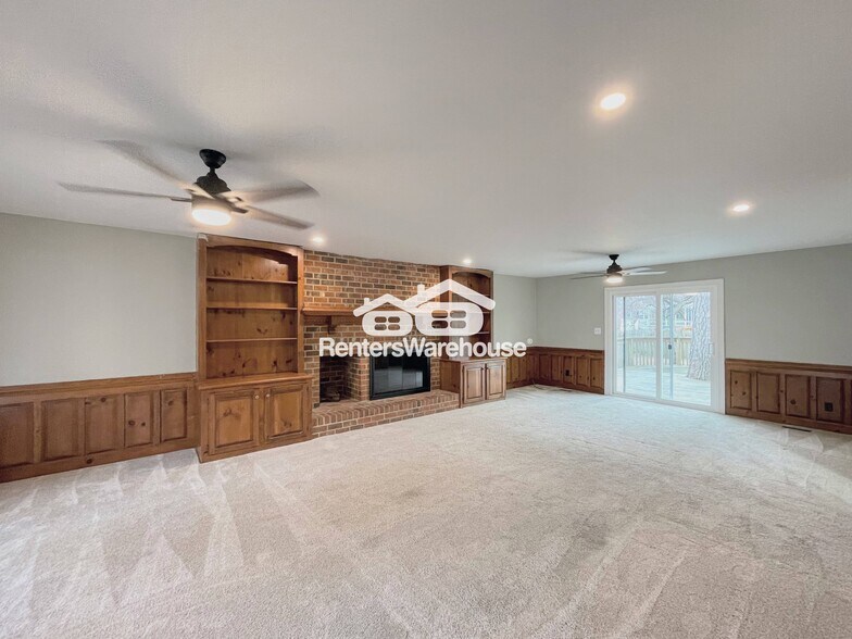 Building Photo - 344 Cedar Ln