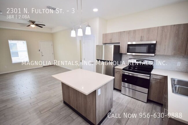 Building Photo - 2301 N Fulton St