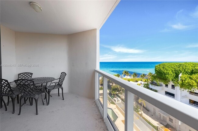 Building Photo - 6423 Collins Ave