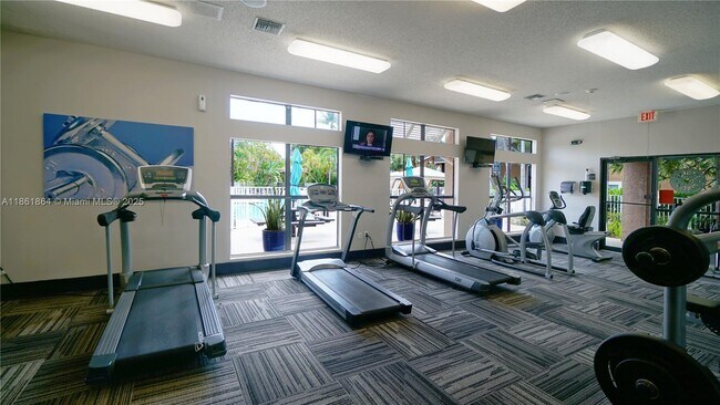 Building Photo - 15570 SW 105th Ln