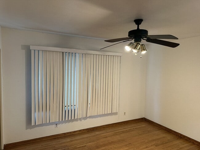 Building Photo - Stockton 3 Bedroom 2 Bathroom Home