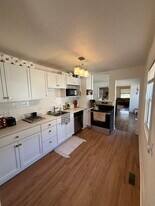 Building Photo - 5119 Paseo Blvd