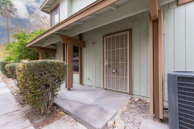 Building Photo - Remodeled two bedroom unit with two car carport near UNLV