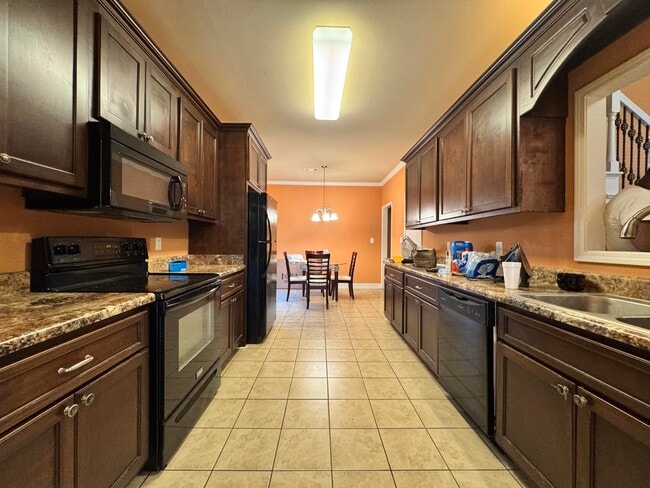 Building Photo - 2510 Grier Cir