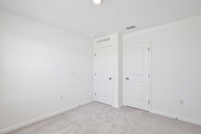 Building Photo - Brand New 3/2.5 Modern Townhome with 1 Car...