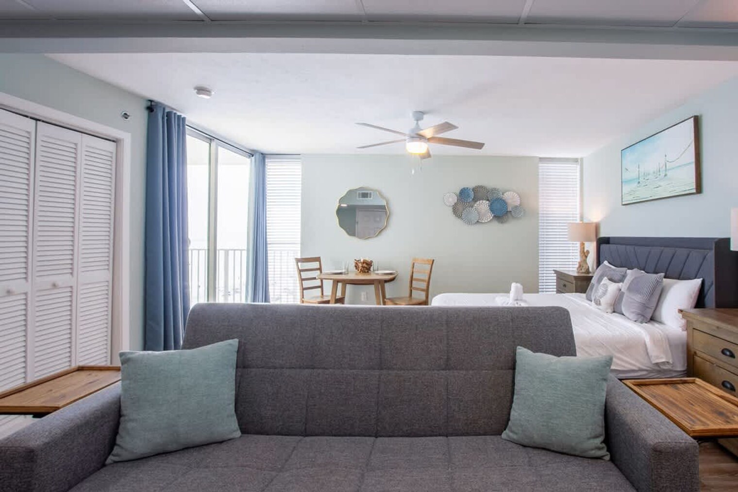 Building Photo - 10517 Front Beach Rd