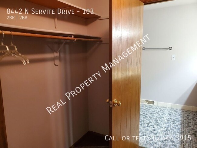 Building Photo - 8442 N Servite Dr