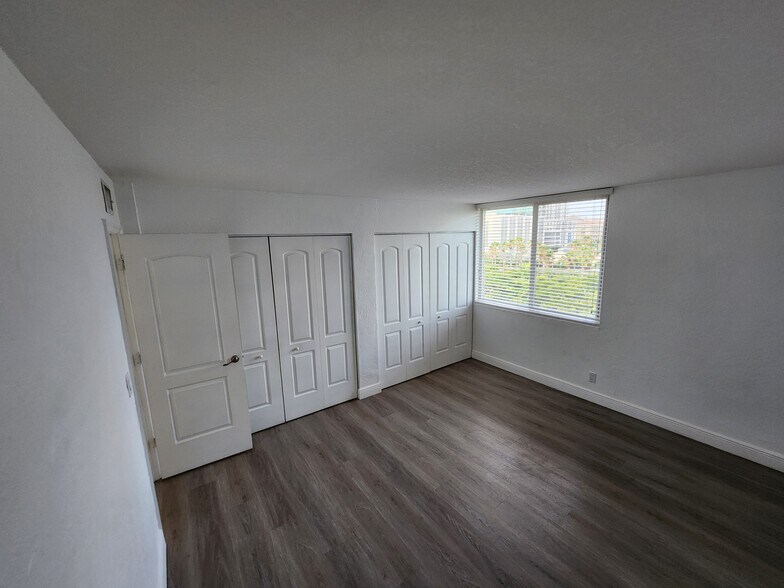Bedroom 2 - 9143 SW 77th Ave